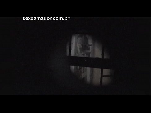 ❤️ Lourinho é filmado secretamente por um voyeur de bairro escondido atrás de tijolos ocos ❤  Sexo em pt.28films.ru ❌️❤